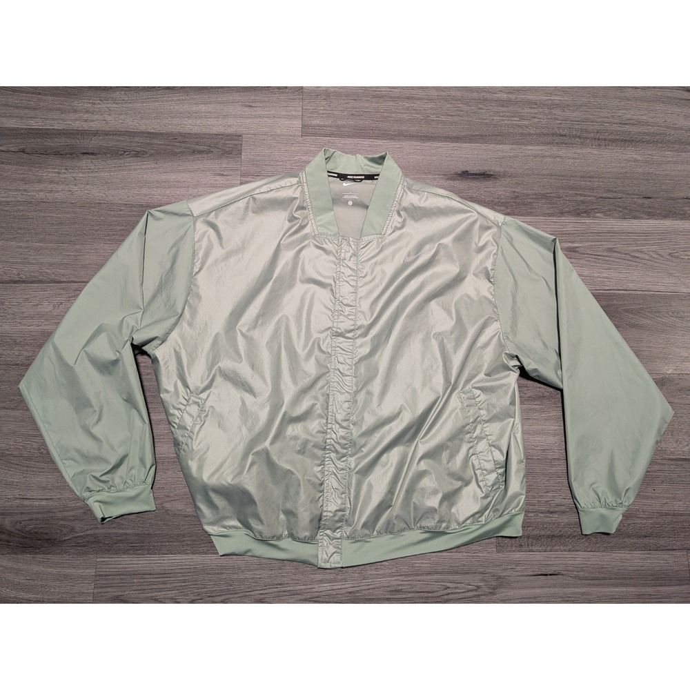 Nike Running Women's Jade Green Swoosh Running Jacket Plus Size 1X DM9133-357
